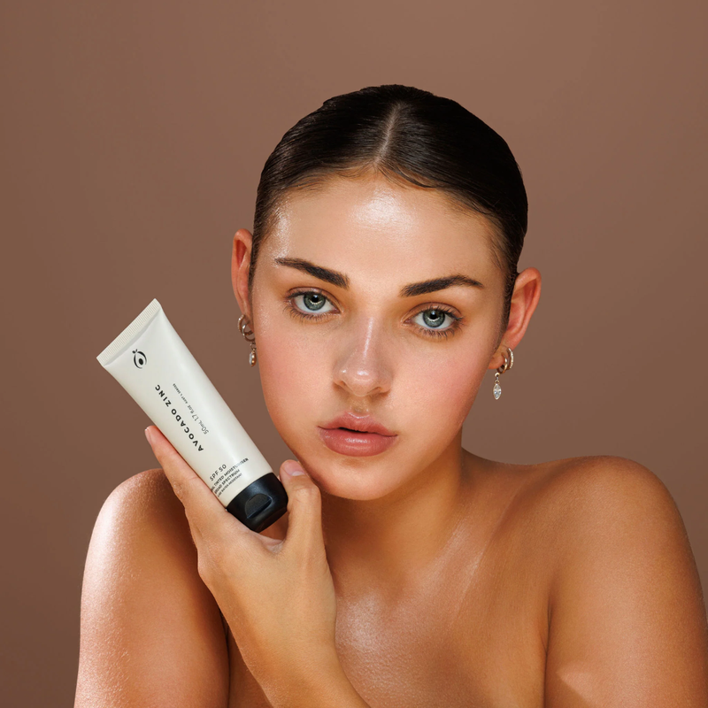 SPF50 Natural Tinted Moisturiser - Light/Medium