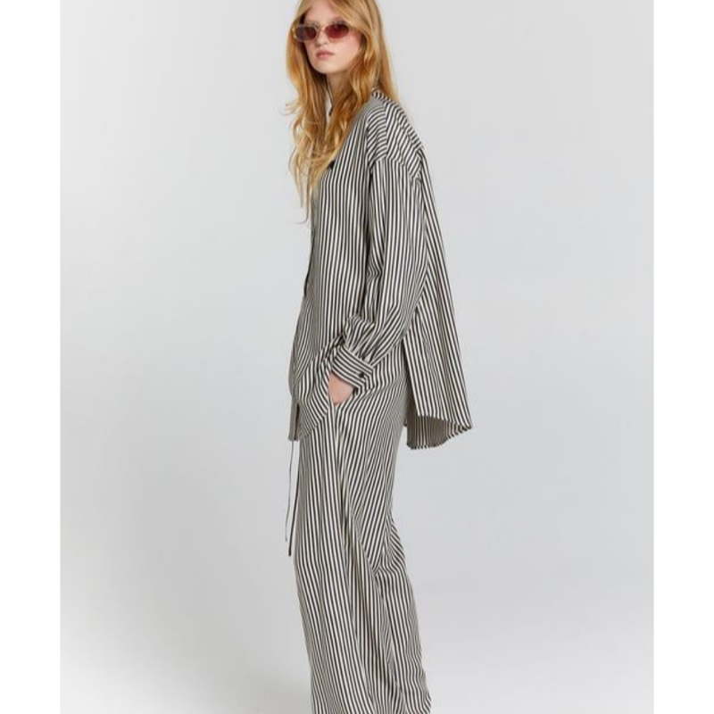 Oversized Walker Shirt - Black Stripe