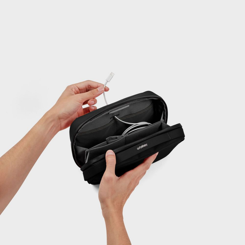 2-in-1 Tech Pouch - Black