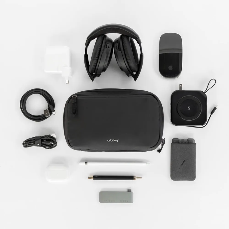 2-in-1 Tech Pouch - Black