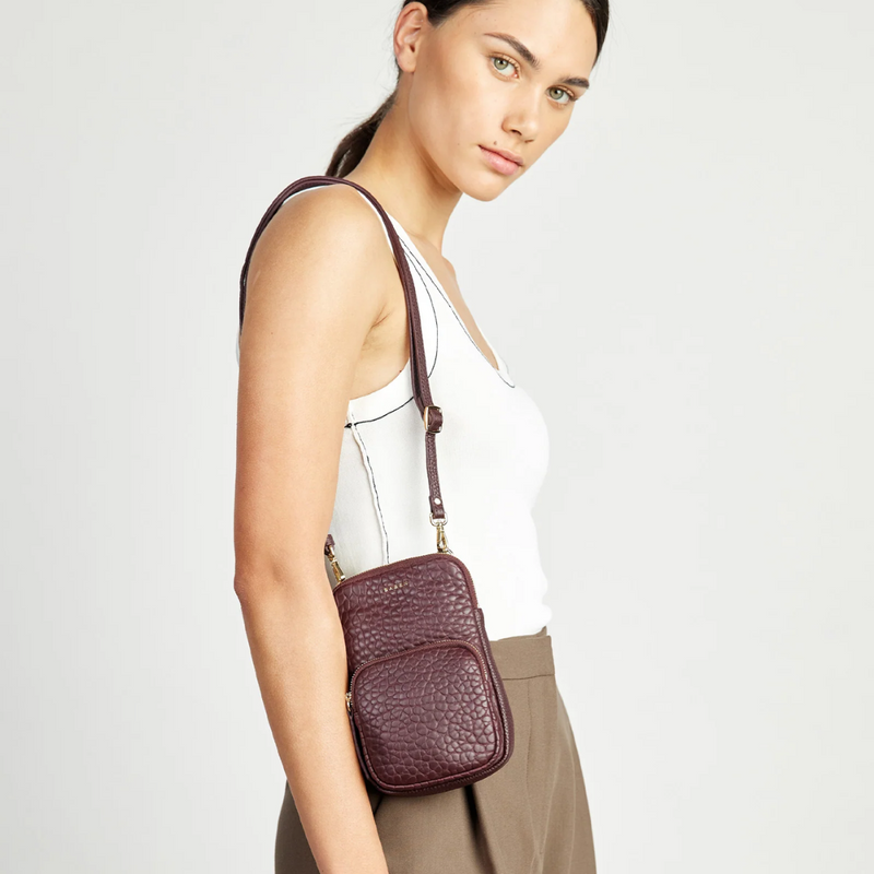 Nikko Pocket Phone Sling - Merlot