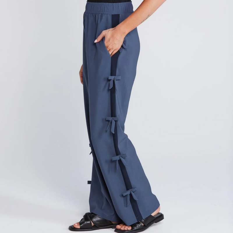 Bowtiful Pant - Navy Oxford