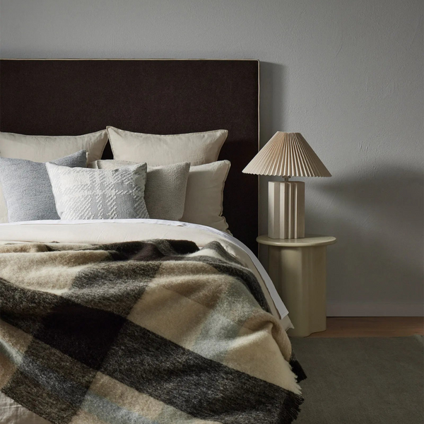 Kinloch Throw - Cocoa